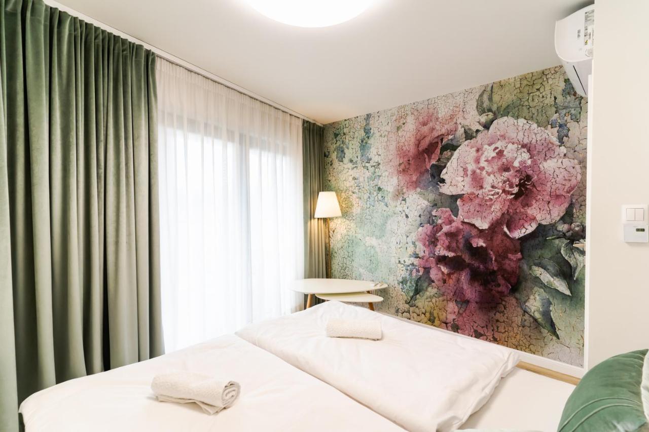 פולניסה-ז'דוז' Vacationclub - Ogrody Pieniawskie Apartament 44 מראה חיצוני תמונה